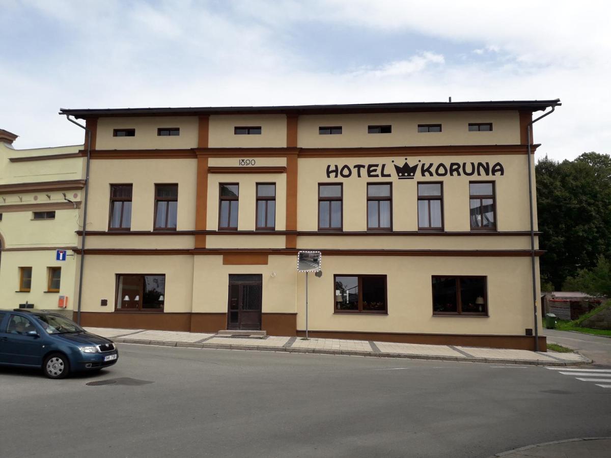 Hotel Koruna Penzion Teplice nad Metují Εξωτερικό φωτογραφία