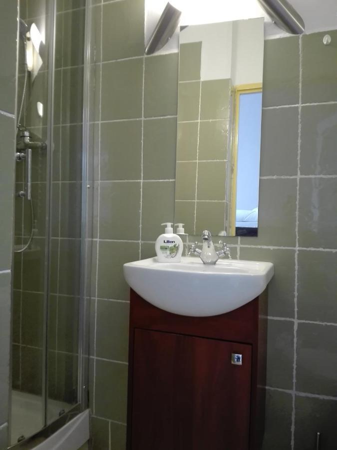 Hotel Koruna Penzion Teplice nad Metují Εξωτερικό φωτογραφία