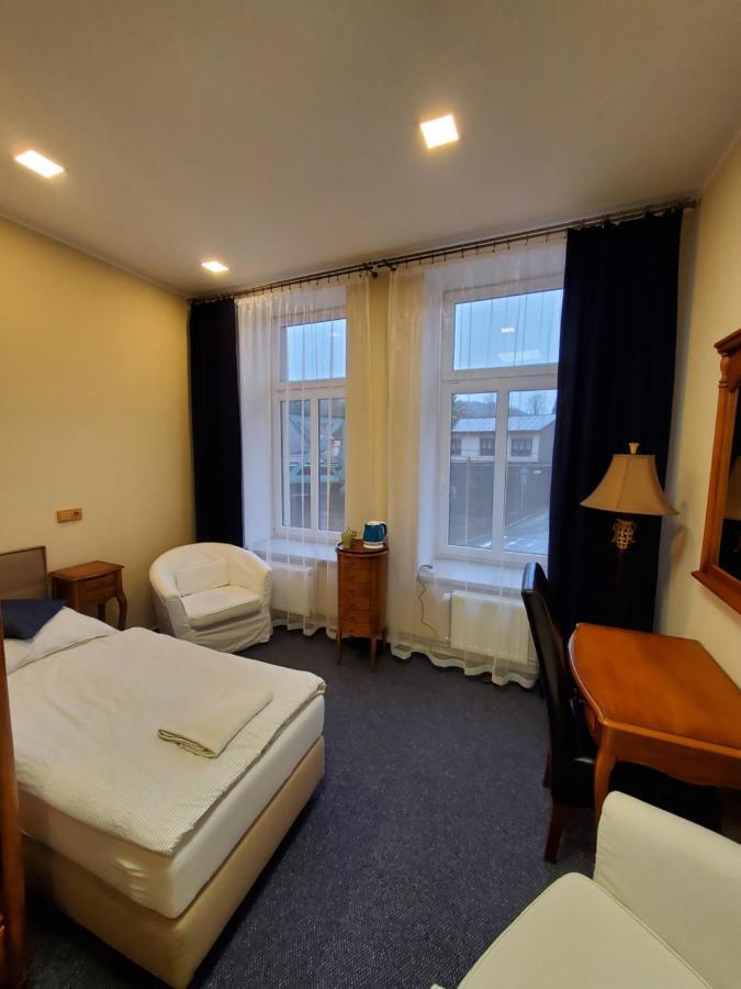 Hotel Koruna Penzion Teplice nad Metují Εξωτερικό φωτογραφία